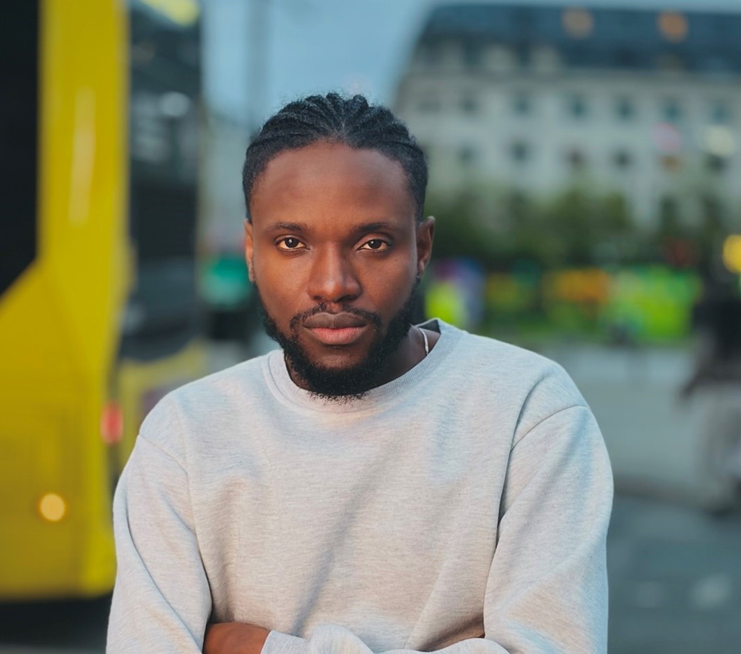 Creating Through the Ordinary: In Conversation with a Nigerian UK-based Artist, Diran Aderinto